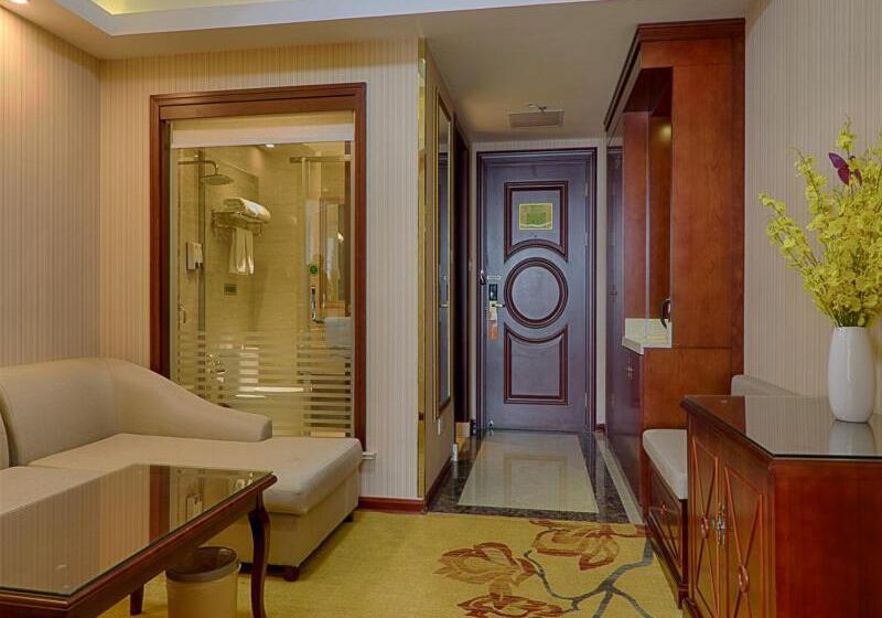 Vienna Hotel Jiangsu Danyang Railway Station