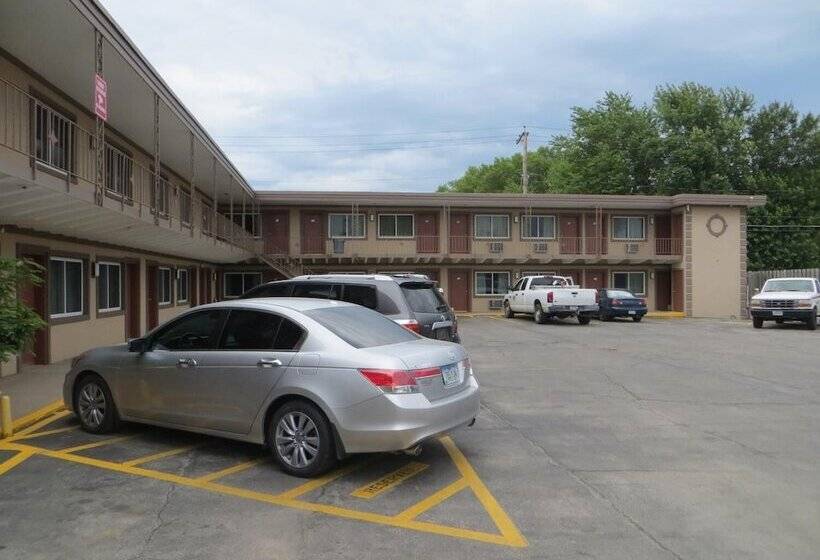 هتل Broadway Inn