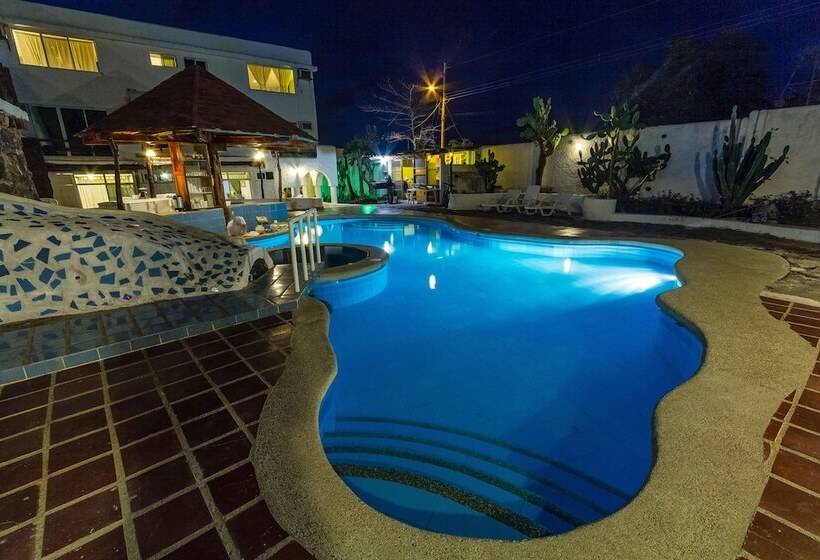 هتل Casa Opuntia Galapagos