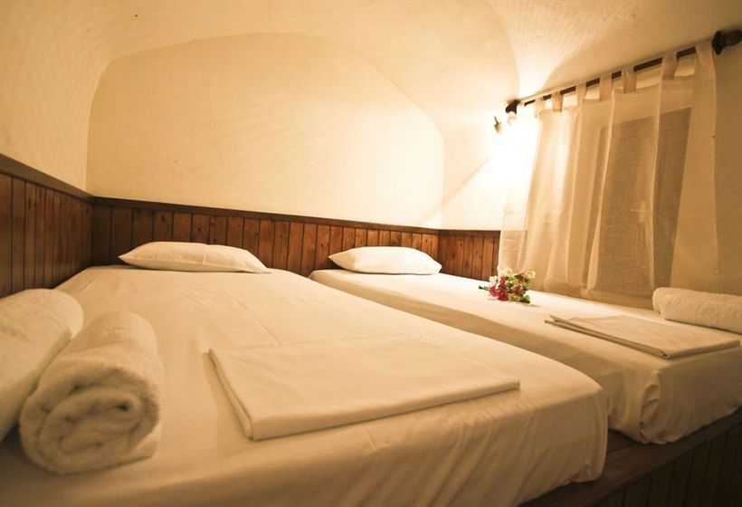 בית מלון כפרי Atlantis Houses