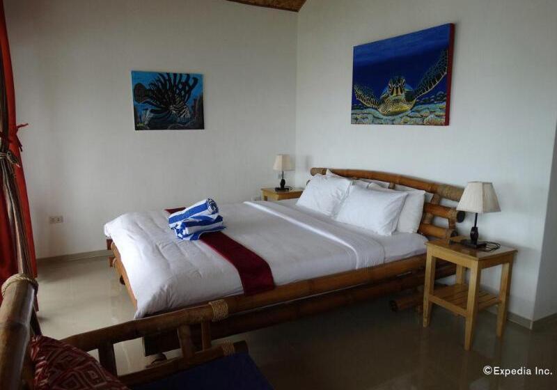 Hotel Blue Star Dive & Resort