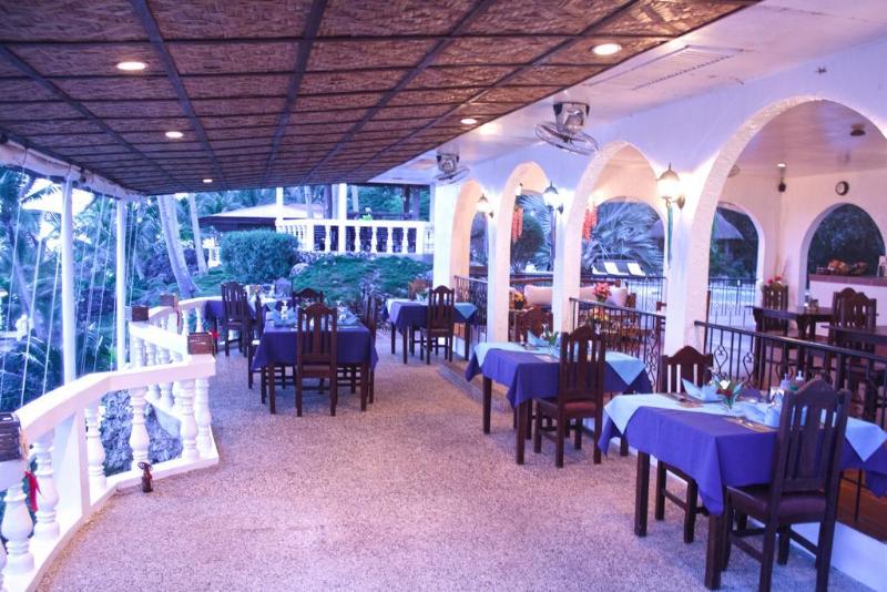 Hotel Blue Star Dive & Resort