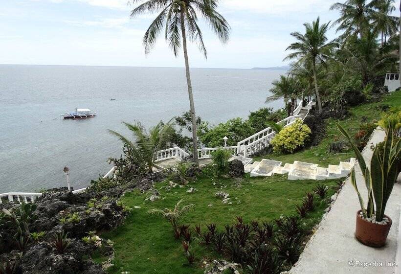 Hotel Blue Star Dive & Resort