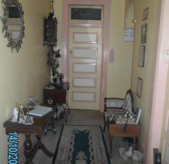 هتل Hamilton Heritage B & B