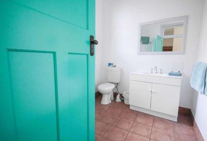 هتل Yha Hobart Central