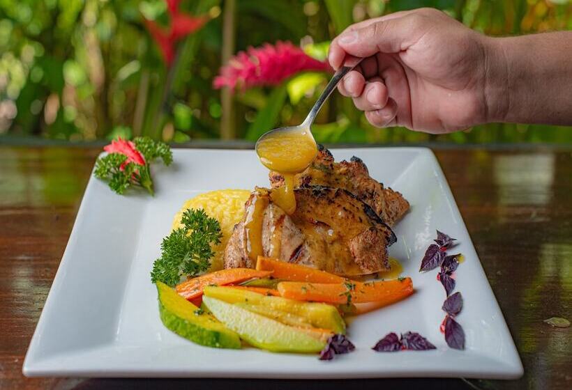 فندق Maquenque Ecolodge