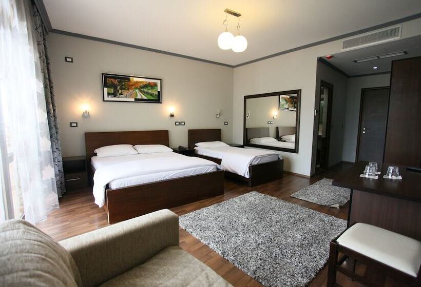 בית מלון כפרי Panorama Kruje View On The Castle And The Old Town