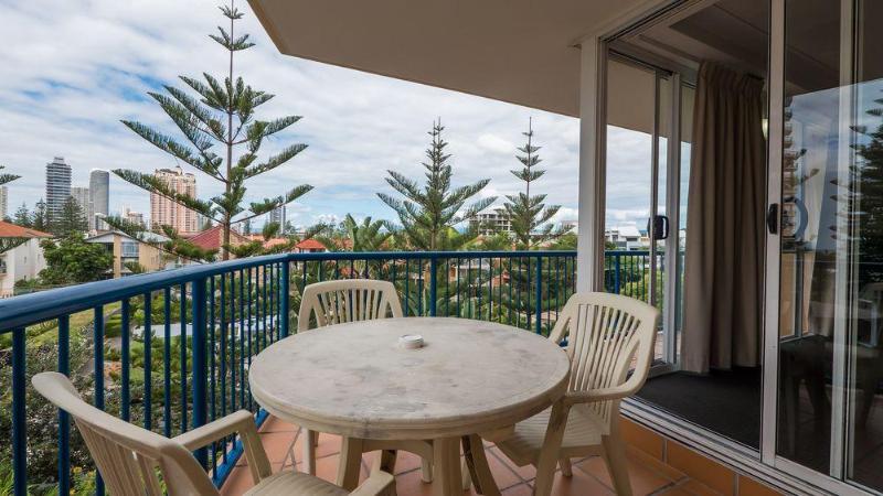 هتل San Mateo On Broadbeach