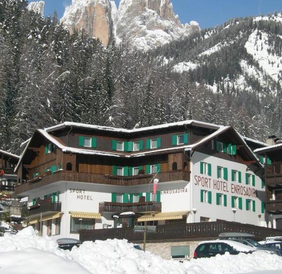 فندق Sport  Enrosadira
