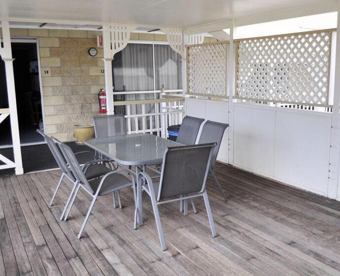 מוטל Alexandra Park Motor Inn
