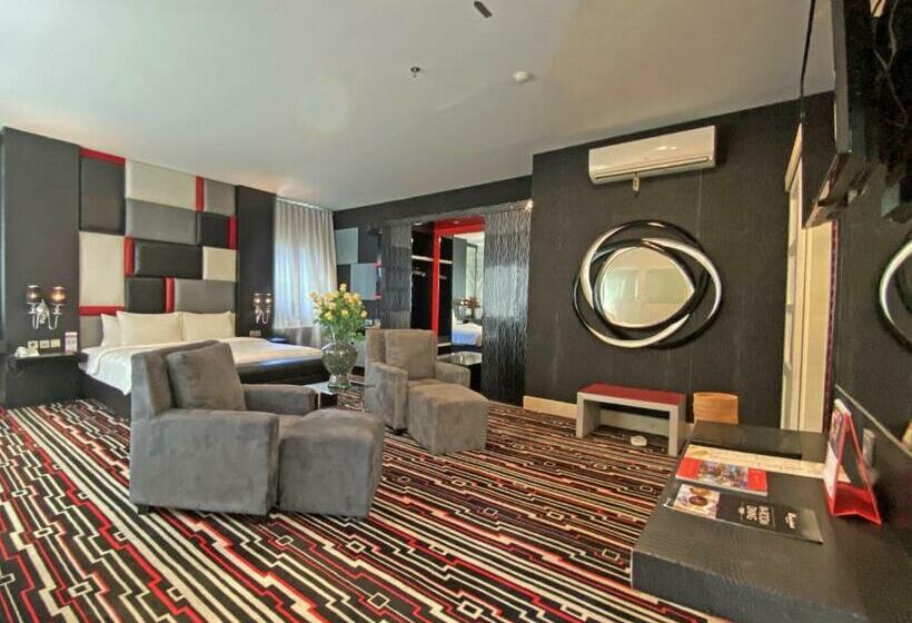 호텔 Swissbelcourt Makassar