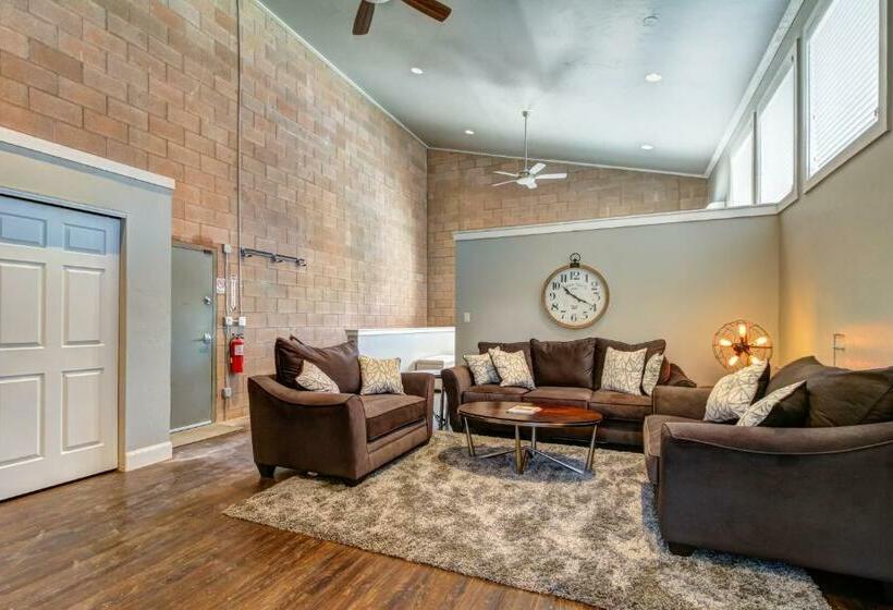 هتل Bella Casa   Loft