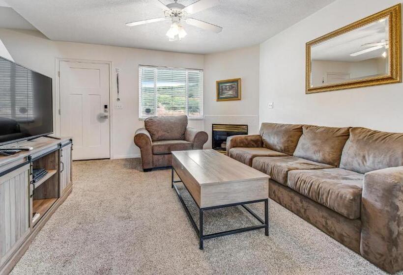 هتل Lakeview Condo 941 1