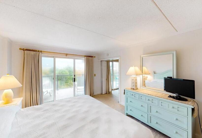 فندق Nauti By Nature