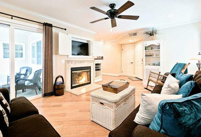 בית מלון כפרי Ritz Point Condo