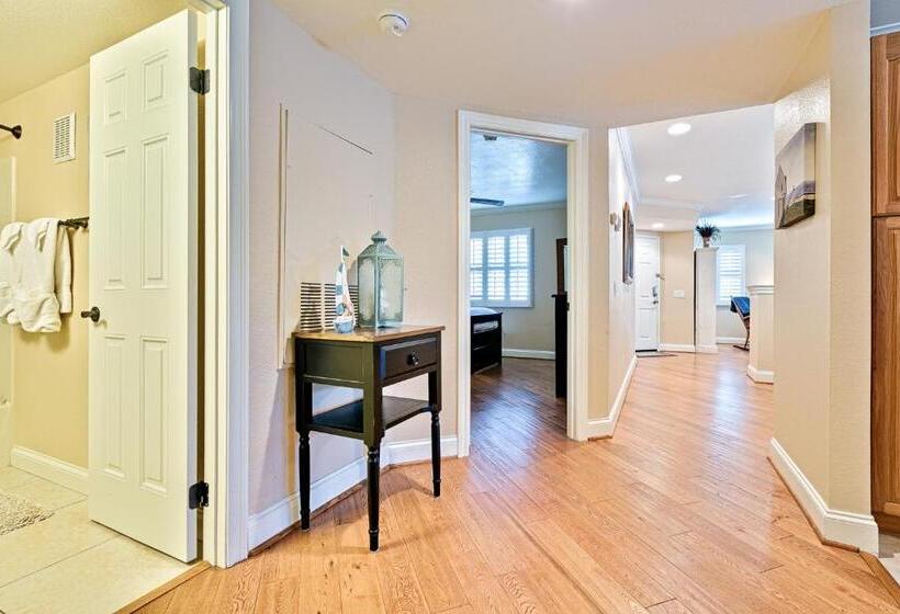 בית מלון כפרי Ritz Point Condo