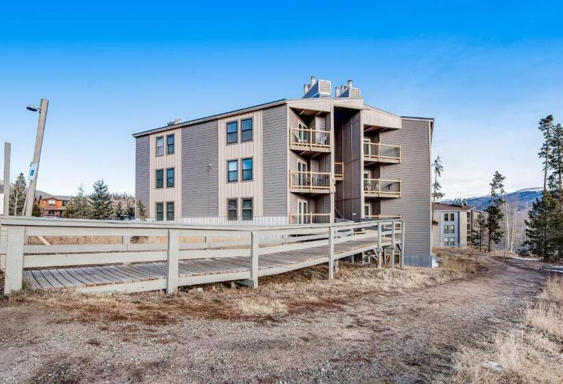 فندق Treehouse Condo Unit H202