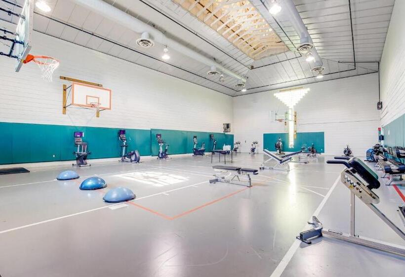 هتل Sea Colony  17005 Bayberry Court