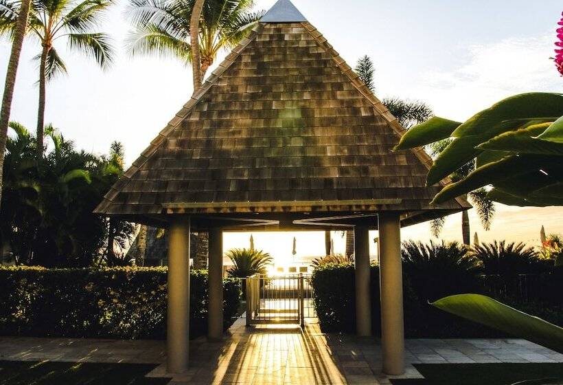 هتل Chateau Royal Beach Resort & Spa, Noumea