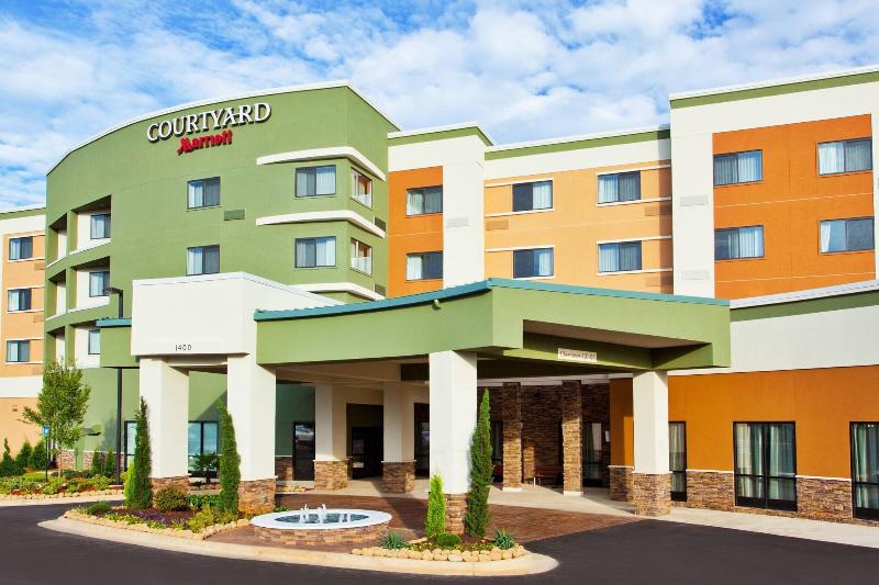 هتل Courtyard By Marriott Columbus Phenix City