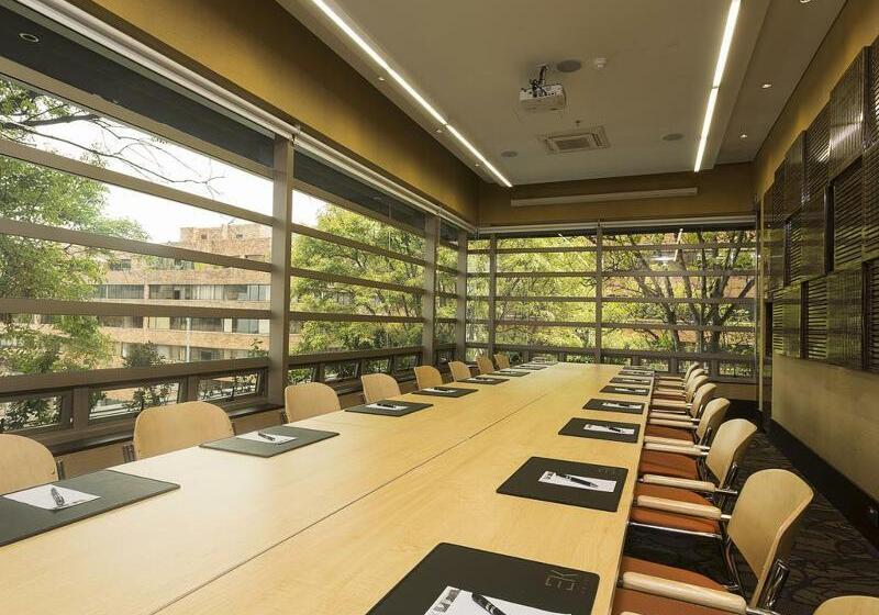 Ek Hotel By Preferred Hotels Group