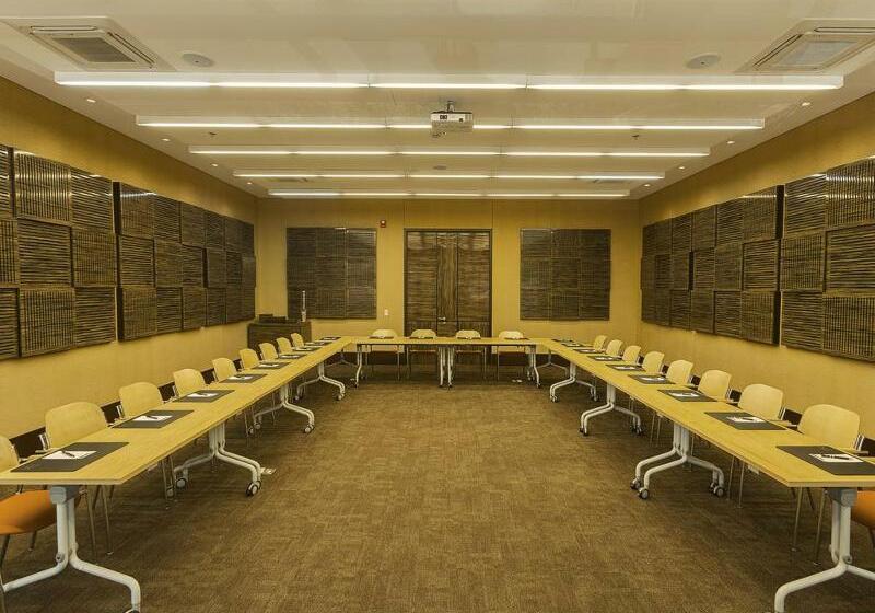 Ek Hotel By Preferred Hotels Group