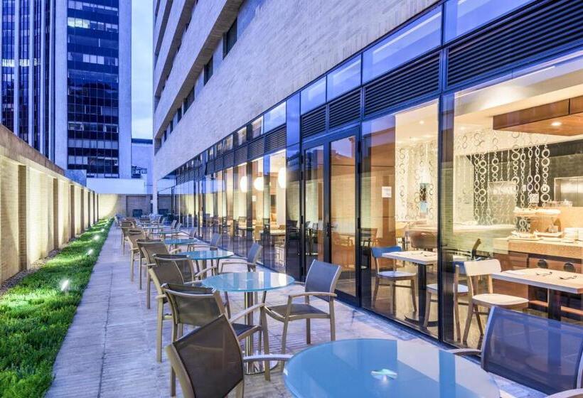 هتل Holiday Inn Express & Suites Bogota Zona Financiera, An Ihg