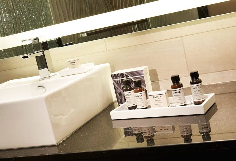 هتل Metropolitan At The 9, Autograph Collection