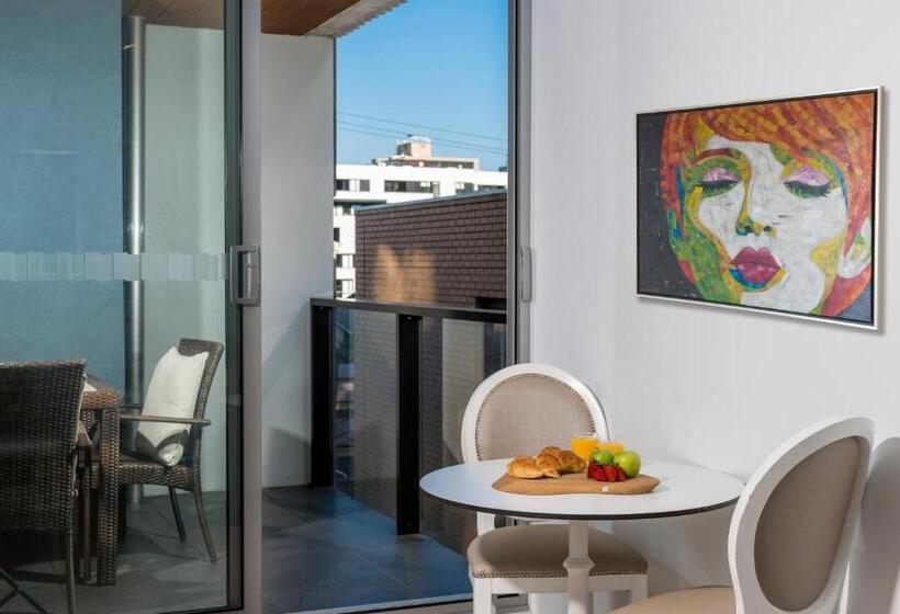 فندق Oaks Melbourne South Yarra Suites