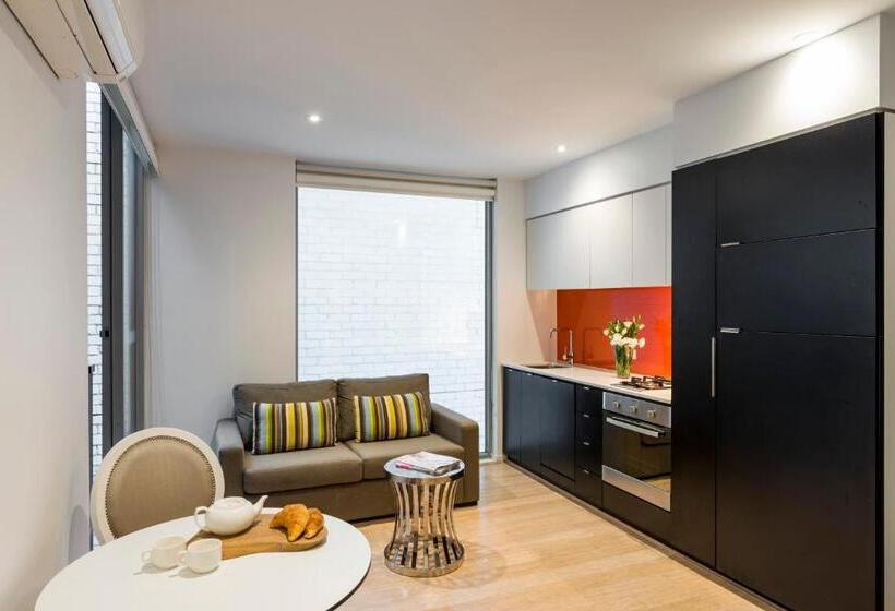 فندق Oaks Melbourne South Yarra Suites