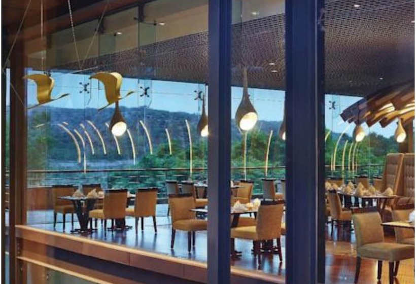 酒店 Taj Damdama Lake Resort & Spa, Gurugram