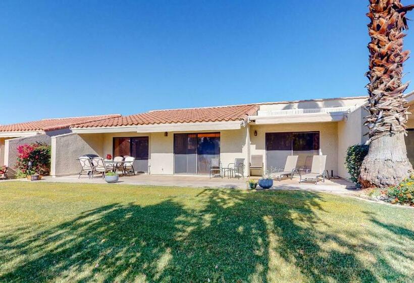 Отель Palm Desert Hideaway Permit# Str2023 0220