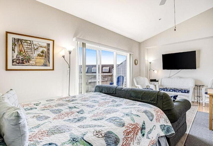 בית מלון כפרי Bethany Beach Inn   202 Bethany Beach Inn