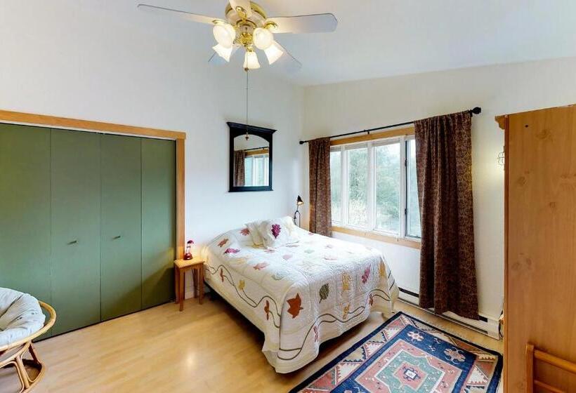 فندق Cozy Crystal Mountain Condo