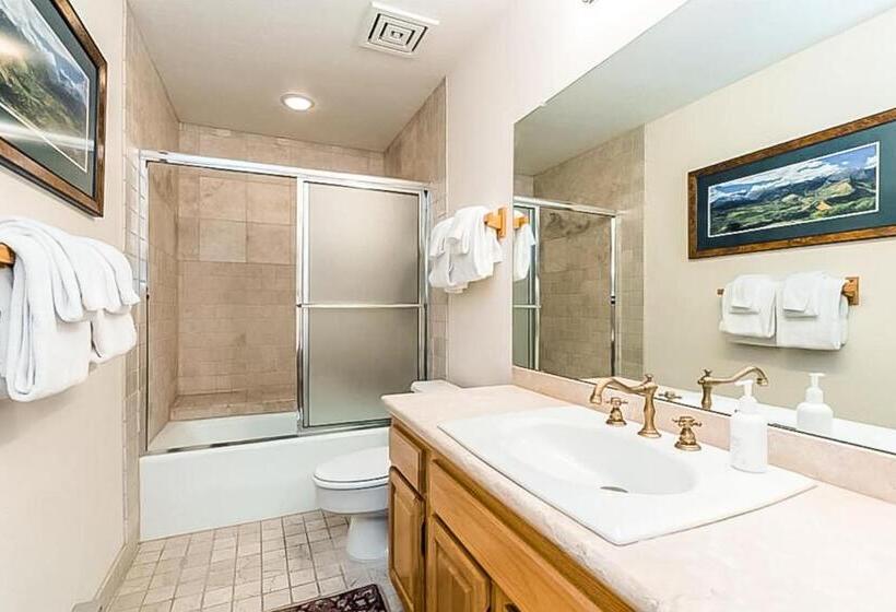 هتل Cimarron Mountain Retreat