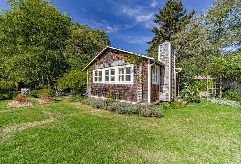 Отель Seawoods Cottage