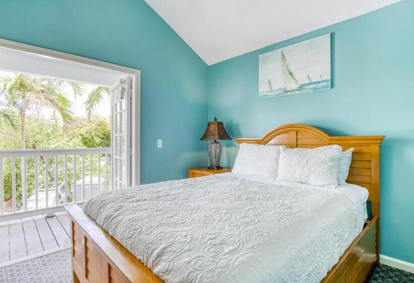 فندق Azure Breeze