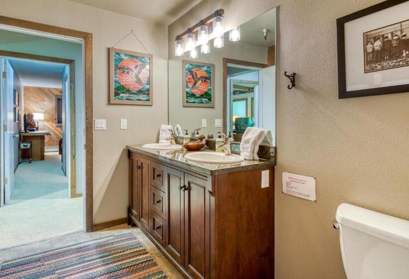 호텔 Skiway Lodge At Thunderhead