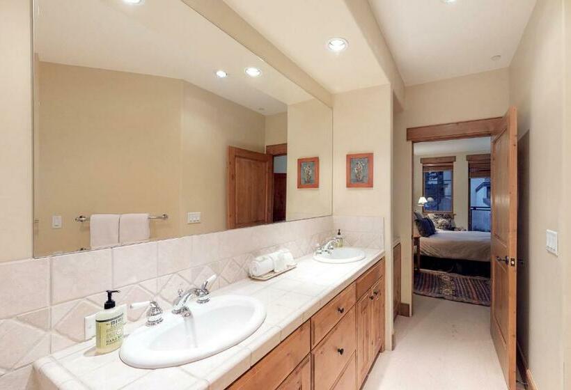 فندق Westridge 11