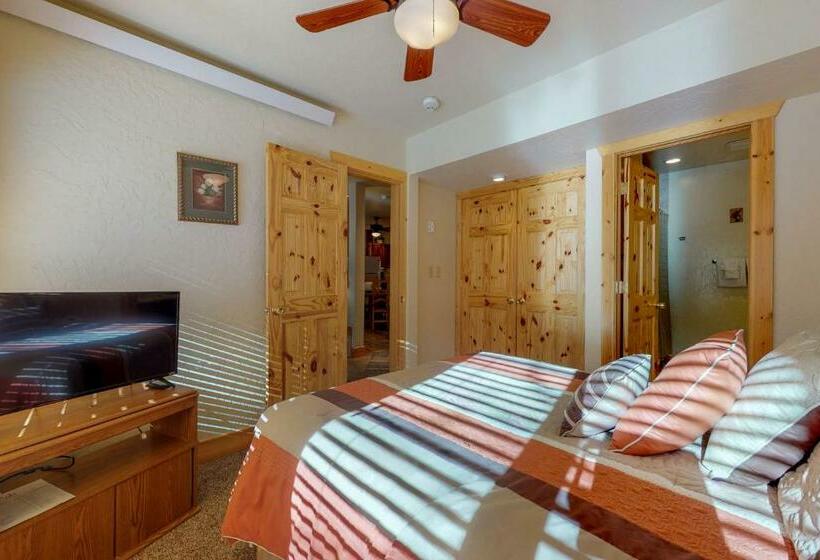 فندق Wine Down In Granby