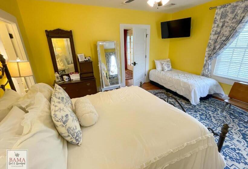 Отель Bama Bed And Breakfast Capstone Suite