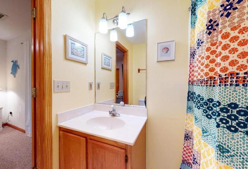 هتل Favorite Song Dk04