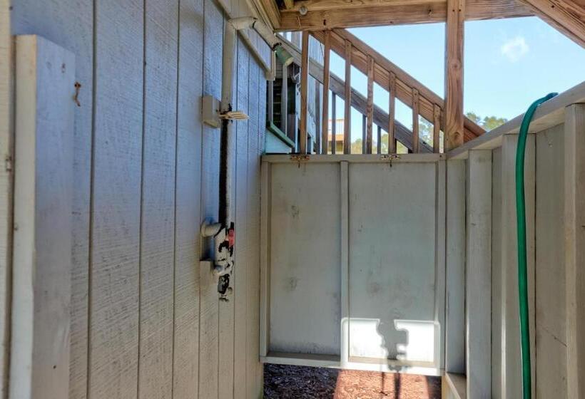 هتل Favorite Song Dk04