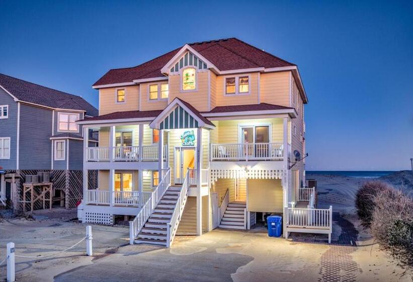 فندق Coastal Charm 220