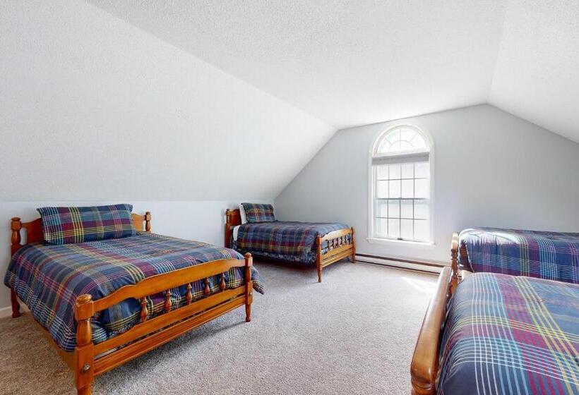 هتل Cozy Conway Condo