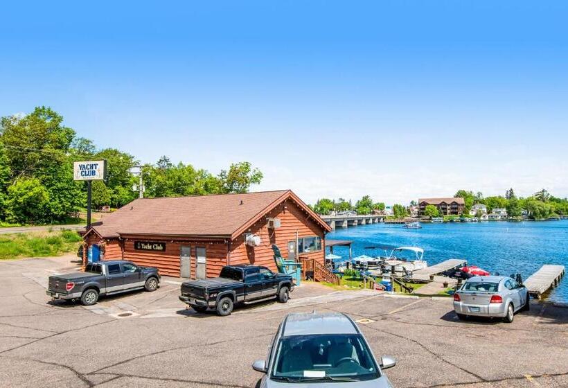 هتل Lake Minocqua Lakeview