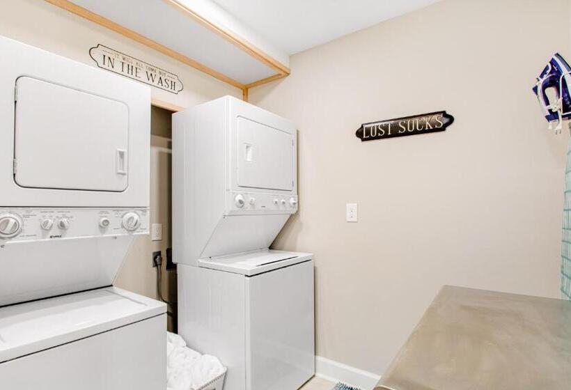호텔 Port Angeles Water View Loft