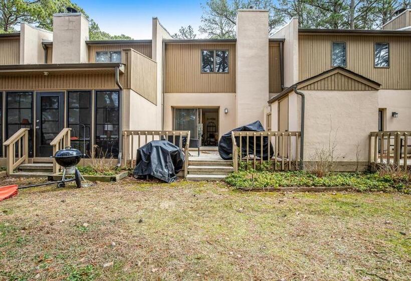 هتل Villas Of Bethany West     796 Salt Pond Circle Unit B