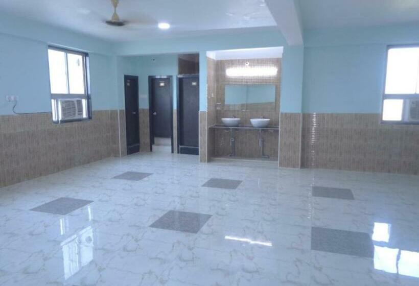 فندق Glory Grand, Rajgir
