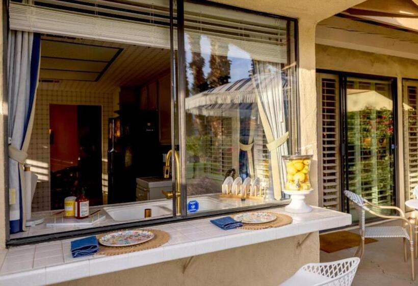 ホテル Palm Desert Charm Permit# Str2022 0119